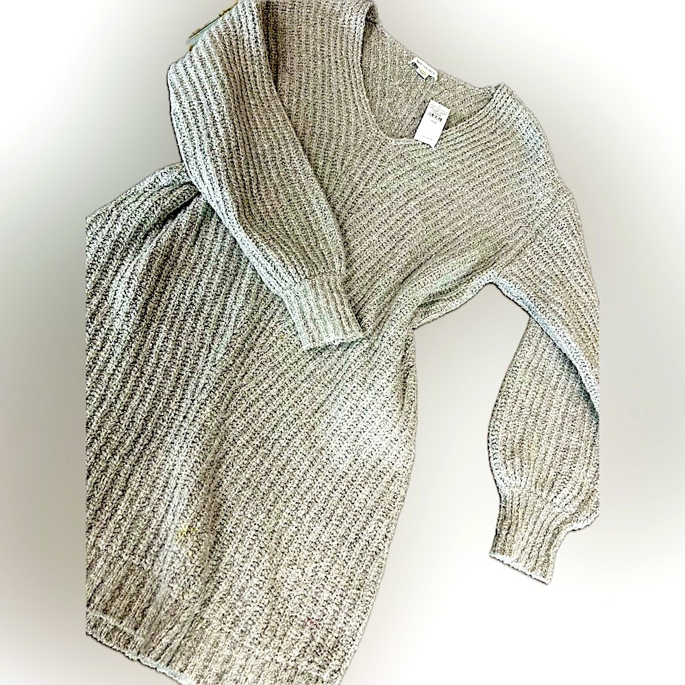 NWT light gray American Eagle sweater dress. Size M. - Picture 3 of 7